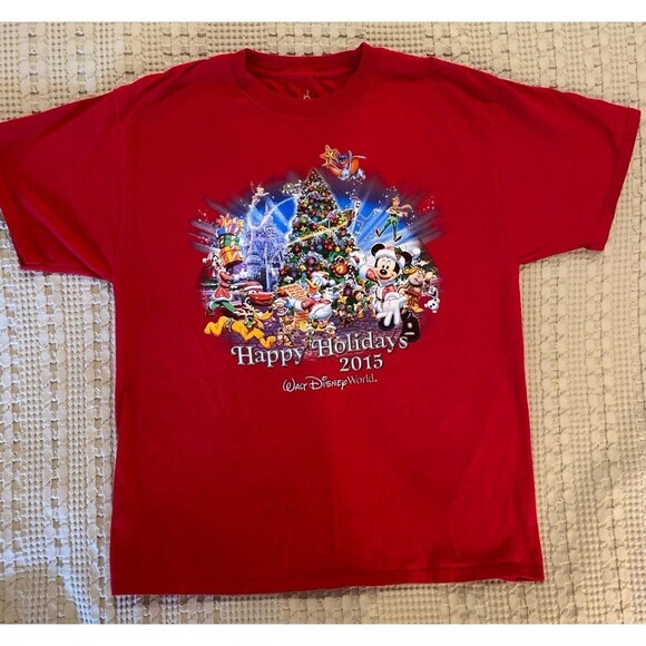 Disney Christmas 2015 Red T-Shirt Size Large Christmas Tree & Disney Character - Picture 3 of 7
